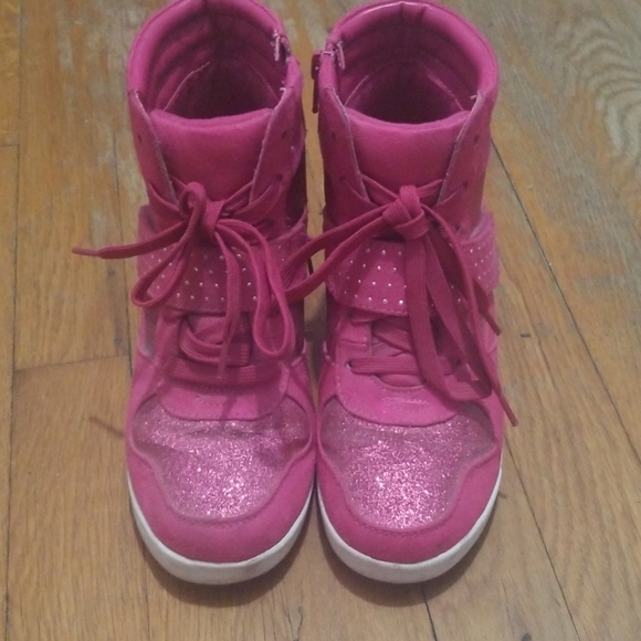 High top shoes - Picture 1 of 5